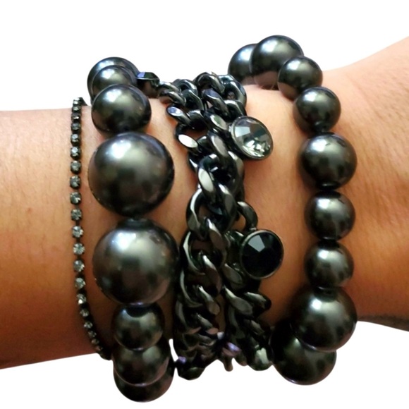 Givenchy Gunmetal Beaded and Chain Bracelet With Swarovski Crystals - Picture 1 of 3